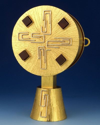 Custodia gold-plated with cross design