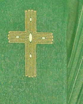 Kasel grün aus Wolle & Seide mit gold gesticktem Kreuz
