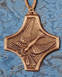 Bronzekreuz mit Lederband Hl. Geist