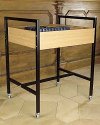 Gesangbuchwagen mit Eisengestell f�r 80 B�cher