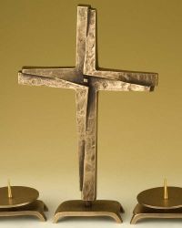 Stehkreuz aus Bronze gegossen