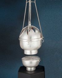 Rauchfass mit gro�en �ffnungen, Flammenornamentik