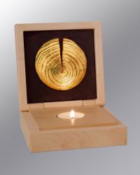 Reisealtar „Raum des Lebens“ mit Lebensbaumsymbolik 