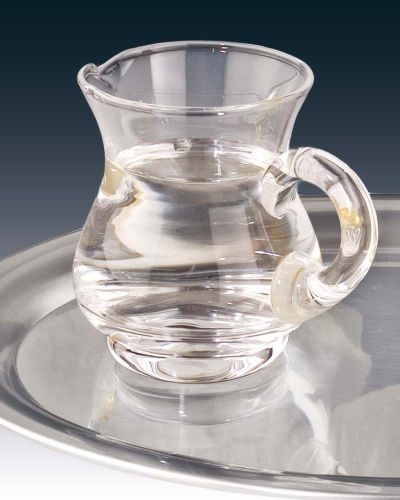 Preview: Messkännchen aus Glas 110 ml mundgeblasen, bauchig