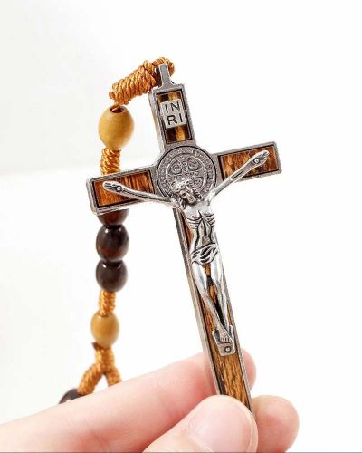 Preview: Holzrosenkranz 45 cm lang Ovale Holzperlengr. 1cm