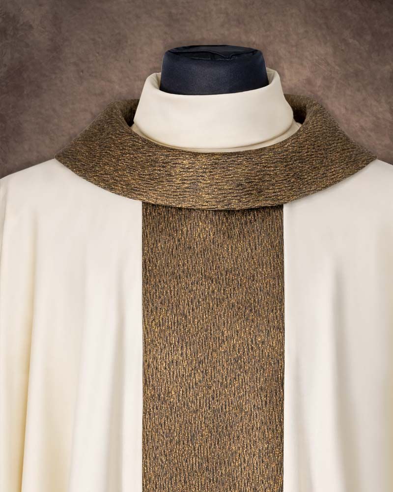 Kasel weiß mit Rundkragen 132 x 170 cm mit Mittelstab