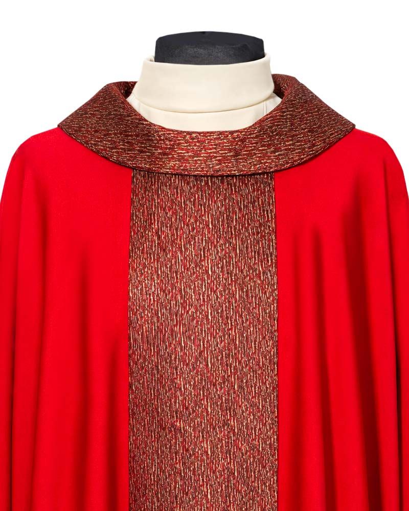 Kasel rot mit Rundkragen 132 x 170 cm mit Mittelstab