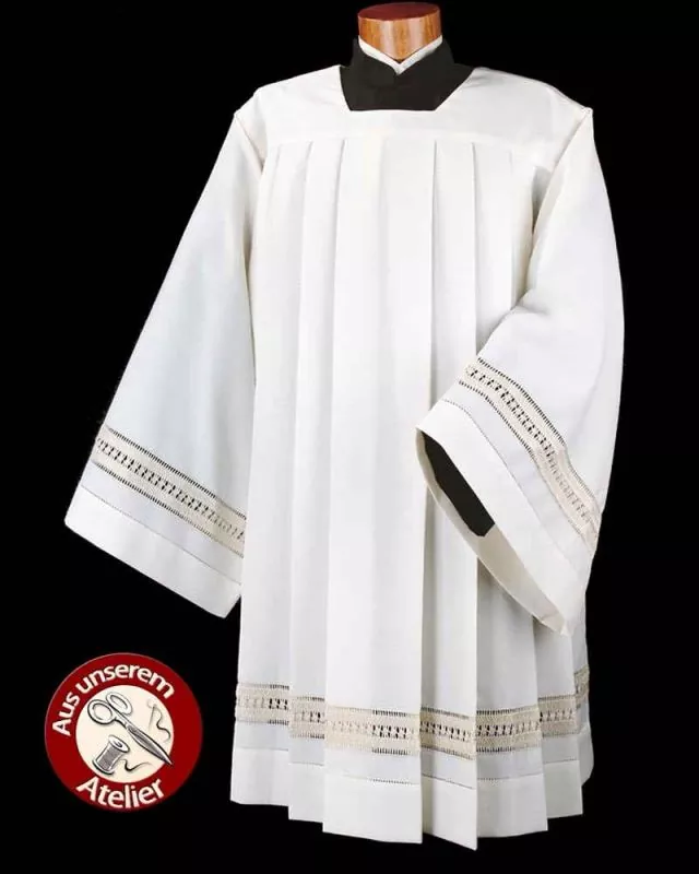 Chorrock Trevira & Wolle creme 100 cm Handstickerei beige