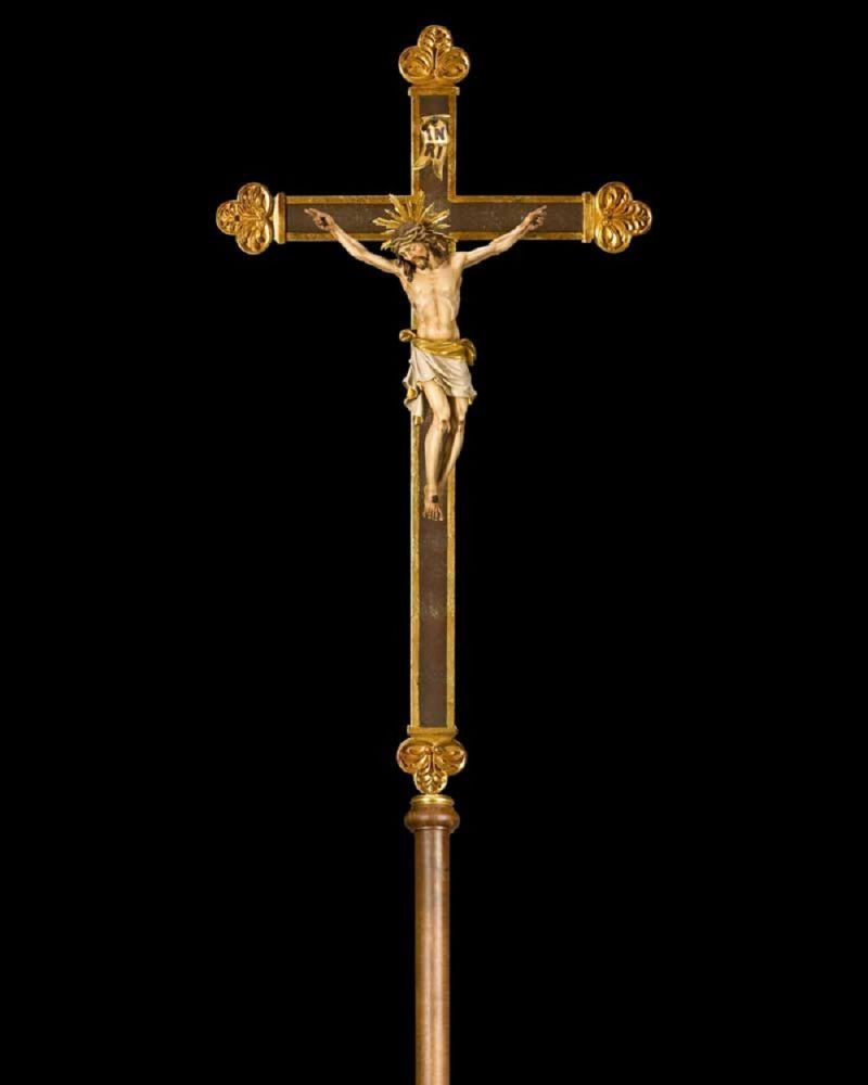 Vortragekreuz + Stange holzgeschnitzt coloriert