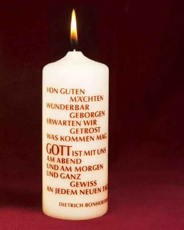 Spruchkerze 150 x 60 mm Von guten Mächten