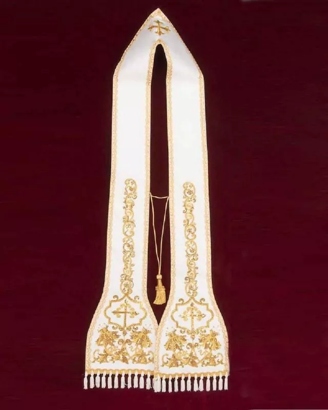Predigtstola weiß klassisch barocke Ornamentik gestickt