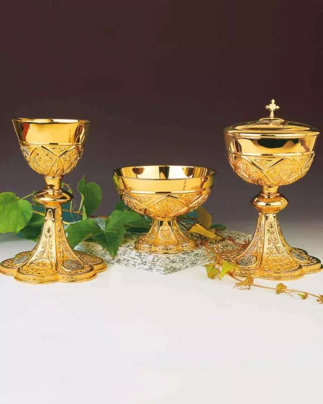 Ziborium gotische Form vergoldet 23 cm hoch