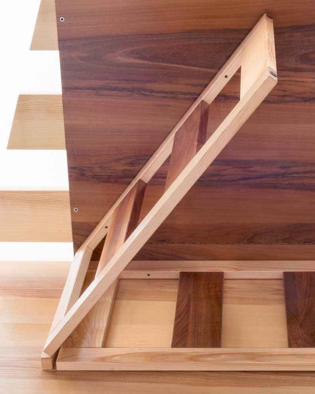 Altar klappbar150x70x93cm Esche- Nussbaumholz