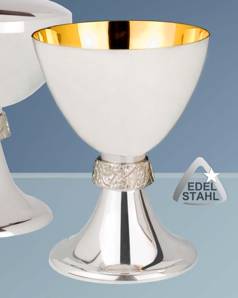Kelch 16 cm schlicht, robust  aus poliertem Edelstahl