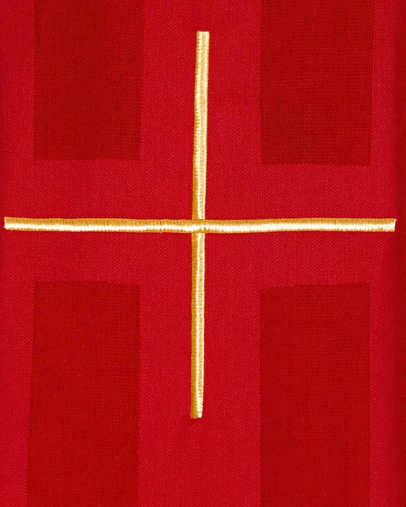 Kasel rot, mit Rundkargen gold gesticktes Kreuz