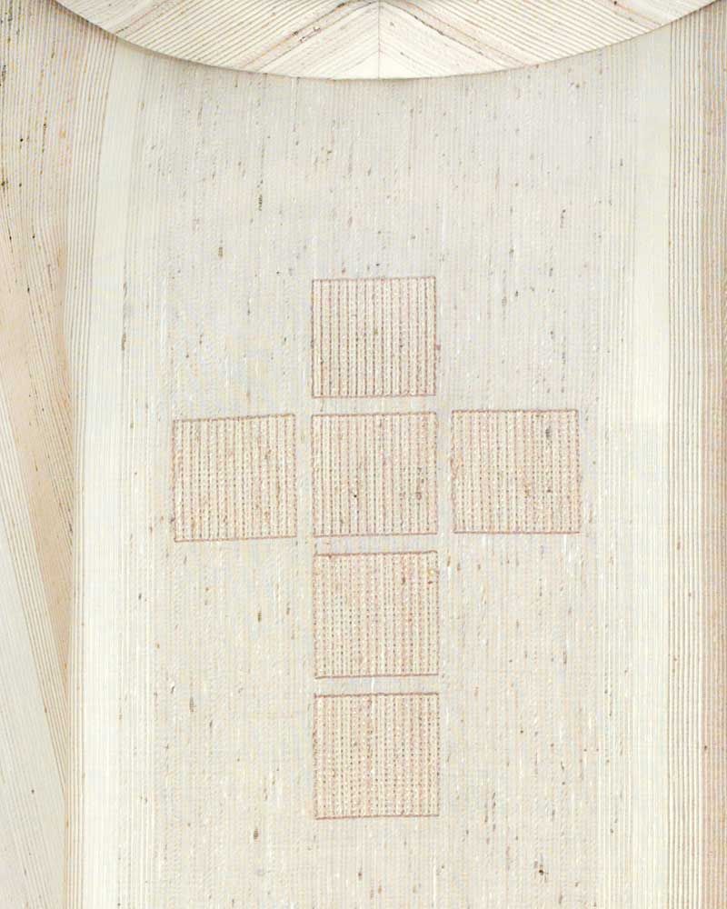 Kasel weiß Wolle & Seide gesticktes Brustkreuz schlicht