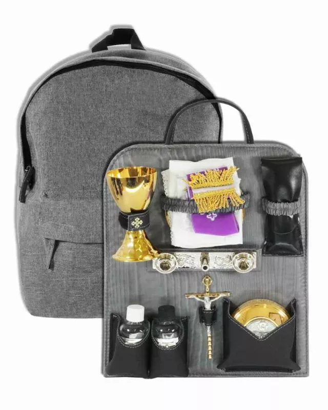 Messgarnitur als Rucksack 1,3 Kg mit liturgischen Geräten