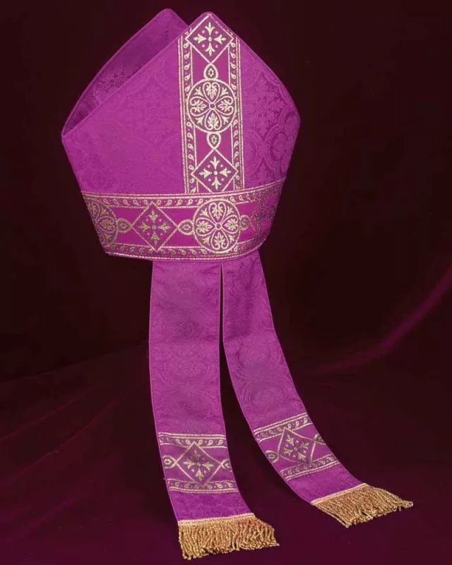 Nikolausmitra gotisch aus violettem Damast Gr.57-64