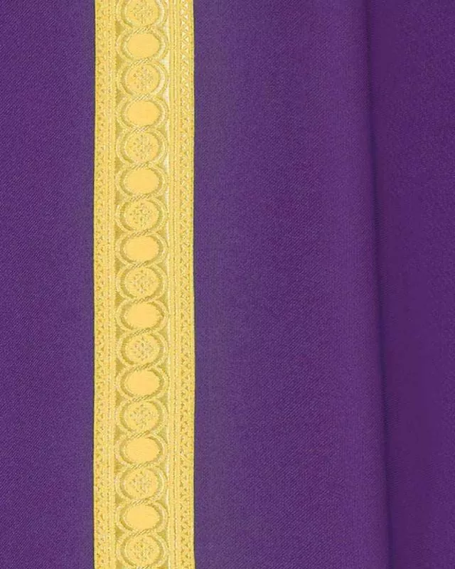 Kasel mit Innenstola, violett mit goldener Bordüre