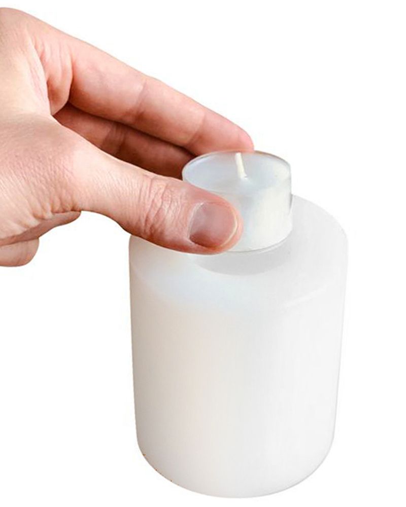 Teelicht- Dauerkerze weiß 12 cm hoch 8 cm Ø